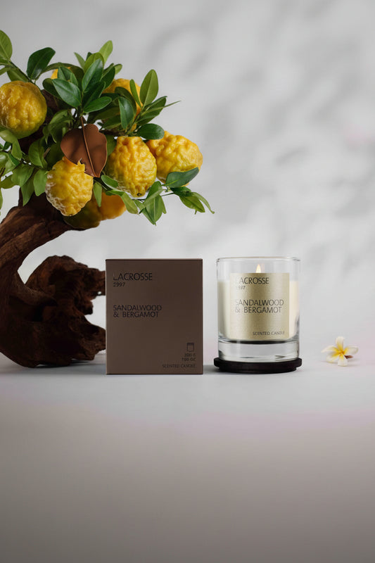 Doftljus - Lacrosse - Sandalwood & Bergamot