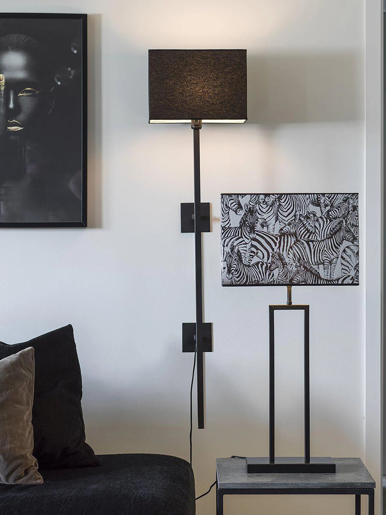 Vägglampa - Rod - Svart