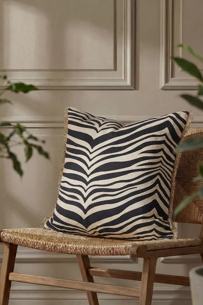 Kuddfodral 50x50cm - Zebra - Svart