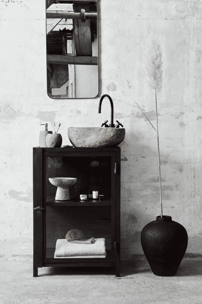 Urna 32x40cm - Luna - Svart