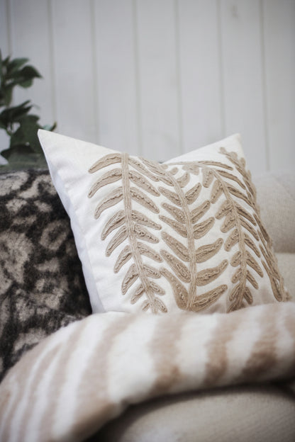 Kuddfodral - Beige - Broderad