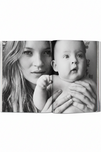 Bok - Kate Moss by Mario Testino
